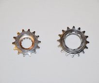 Rear sprockets 14T and 16T